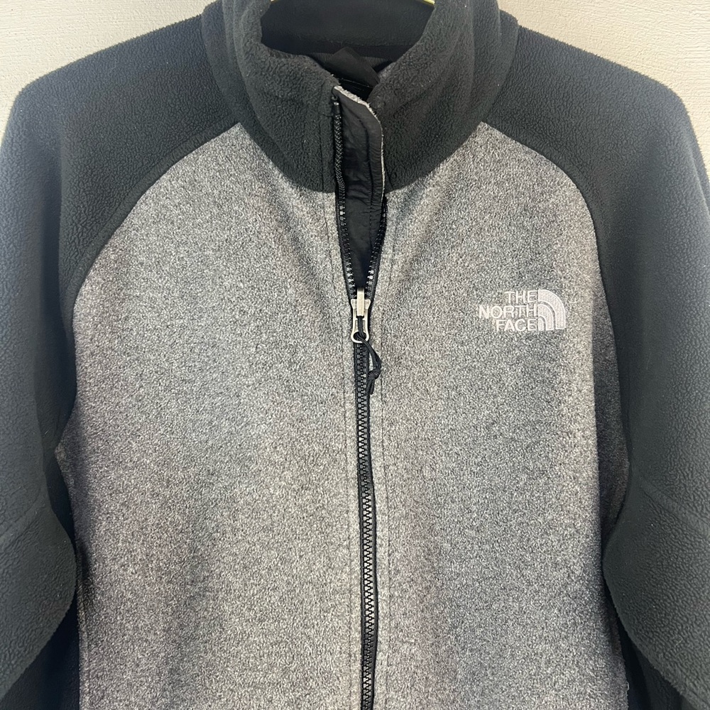 The North Face Khumbu Full Zip Fleece Jacket, Medium - Picture 3 of 8